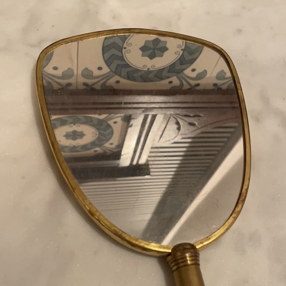 Antique brush and mirror set - Picture 5 of 7